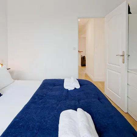 Embrun -residence La Dune Blanche -acces Piscine Apartment *