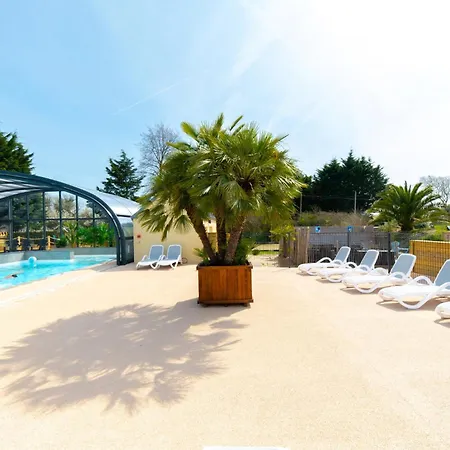 Embrun -residence La Dune Blanche -acces Piscine Apartment