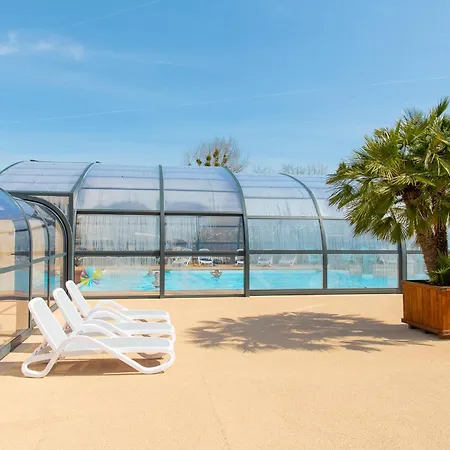 Embrun -residence La Dune Blanche -acces Piscine Apartment